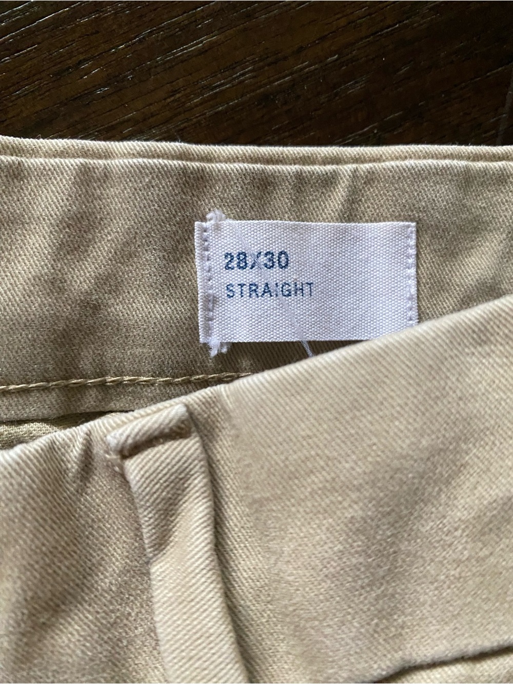 GAP Men's Classic Chino Pants in Khaki - Picture 3 of 4